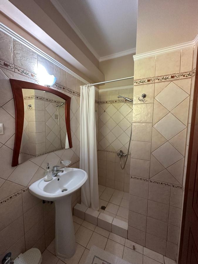 Yénion Nisos Family Apartments מראה חיצוני תמונה